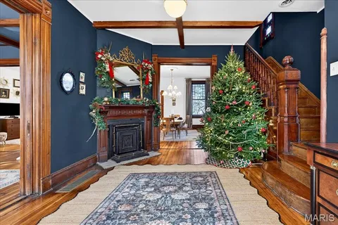 $750,000 | 437 Selma Avenue, Webster Groves, MO 63119