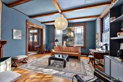 $750,000 | 437 Selma Avenue, Webster Groves, MO 63119