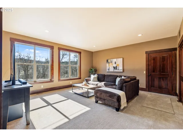 $930,000 | 2257 Dundas Way, Mosier, OR 97040