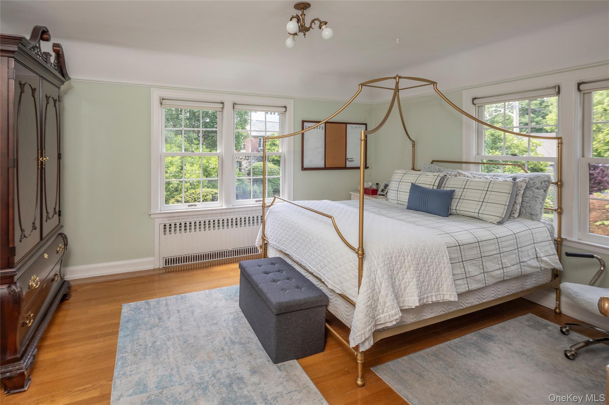 18 Hemlock Road Bronxville, NY 10708 - Photo 12 of 31