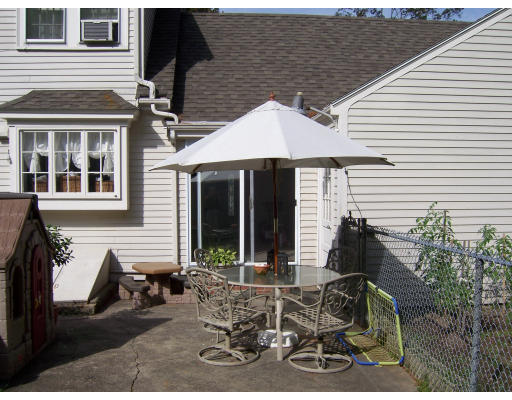 106 Standish Road Lynn, MA 01904 - Photo 14 of 19 Gallery Image 14