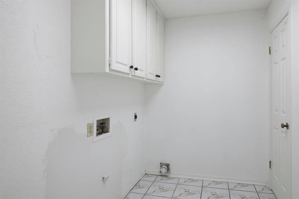 21 Crosslands Road Benbrook, TX 76132 - Photo 24 of 32