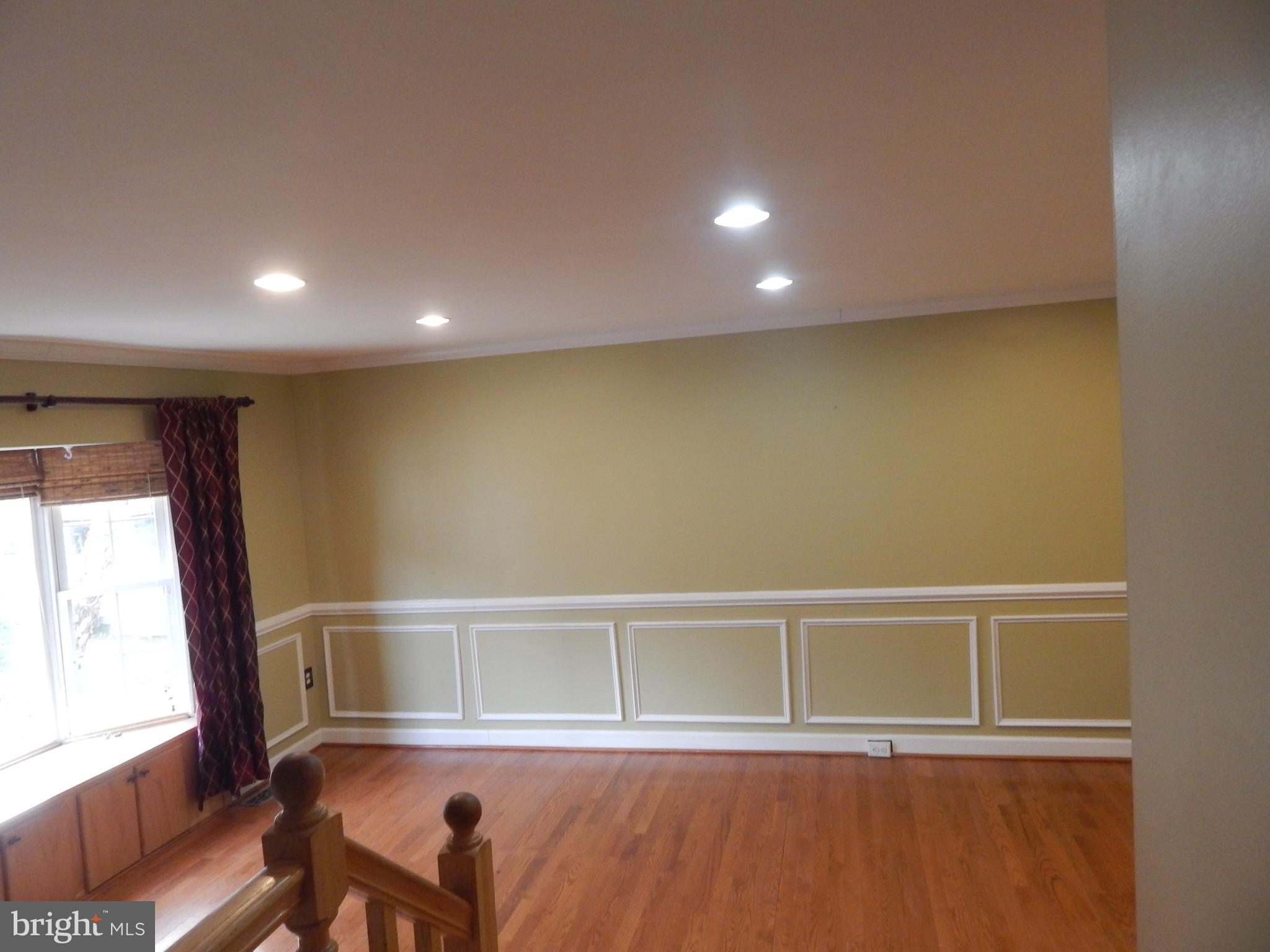 2440 Ridgehampton Court Reston, VA 20191 - Photo 4 of 30