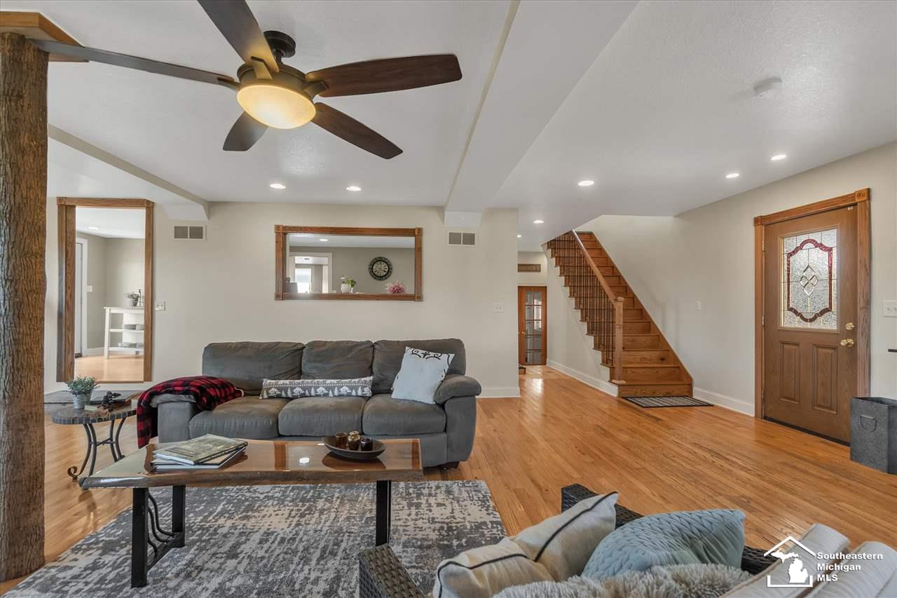 9500 West Ridgeville Road Morenci, MI 49256 - Photo 6 of 59 50063140-5.JPG