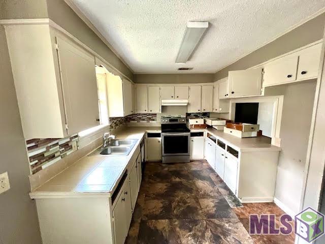5252 North Shamrock Drive Baton Rouge, LA 70814 - Photo 5 of 14 Kitchen