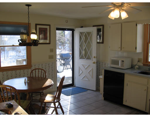 243 Cooper Road Northbridge, MA 01534 - Photo 5 of 8