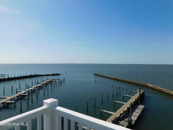 $3,000 | 142 South Ferry Dock Road, Unit C, Harkers Island, NC 28531