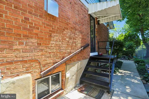 $575,000 | 902 Malta Lane, Silver Spring, MD 20901