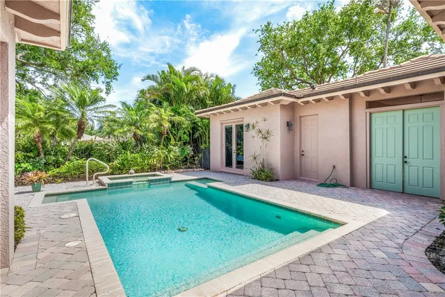 $920,000 | 9038 Castle Harbour Circle, Vero Beach, FL 32963