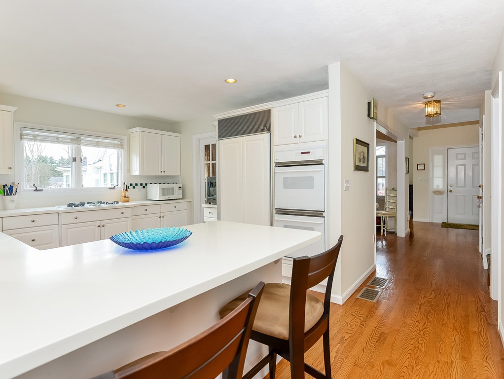 260 Salem End Road Framingham, MA 01702 - Photo 7 of 29 Gallery Image 7