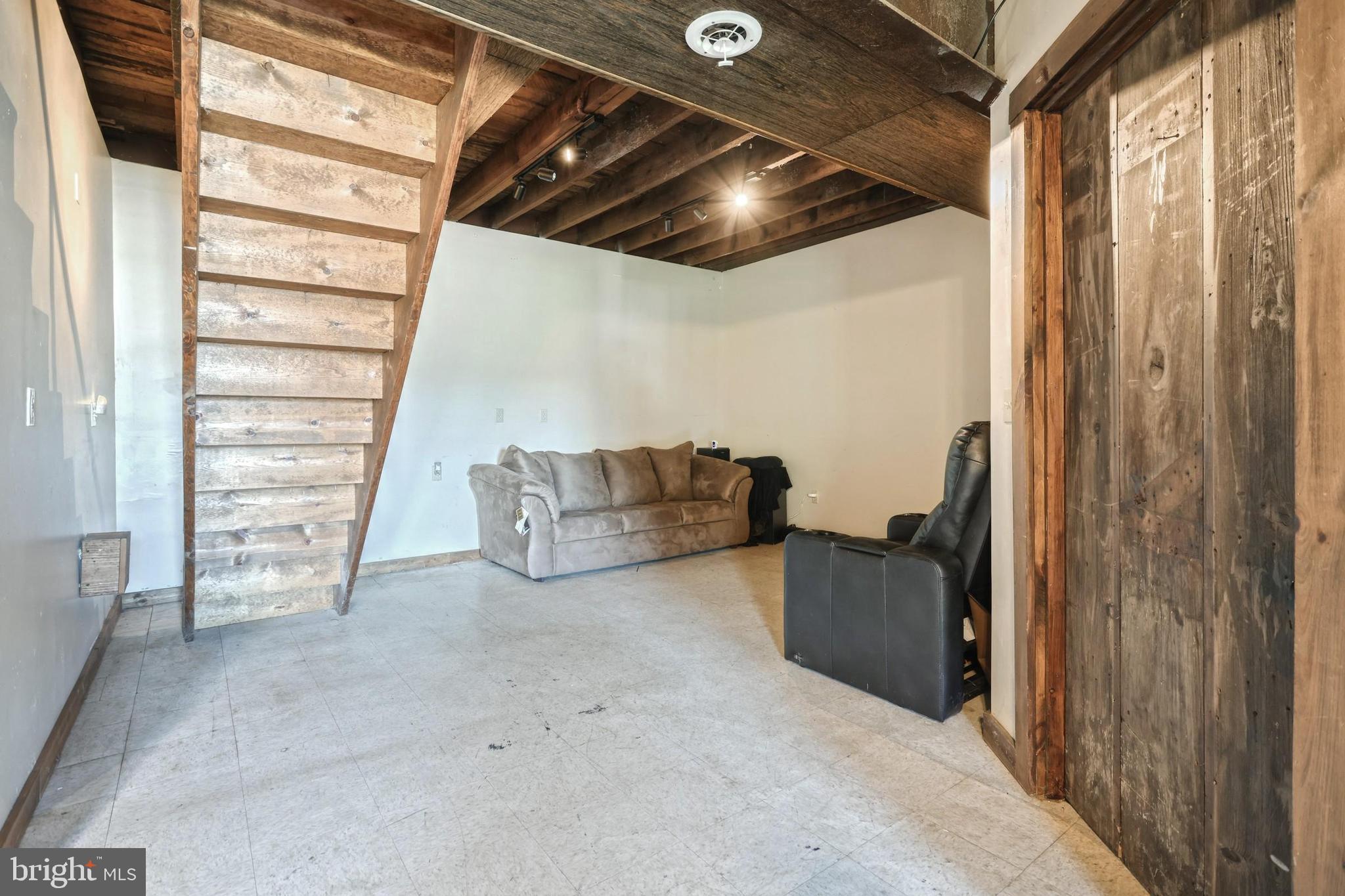 265 Elfner Road Red Lion, PA 17356 - Photo 31 of 42 Gallery Image 31
