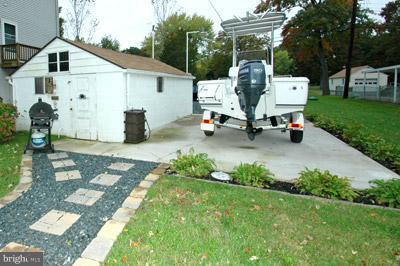945 Bowleys Quarters Road Middle River, MD 21220 - Photo 4 of 16 Workshop and Parking Pad