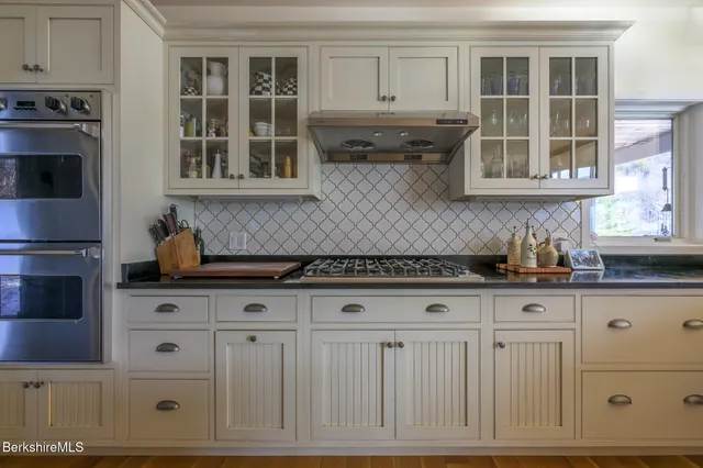 $3,325,000 | 83 Maple Hill Road, West Stockbridge, MA 01266