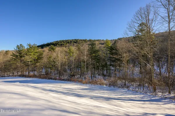 $3,325,000 | 83 Maple Hill Road, West Stockbridge, MA 01266