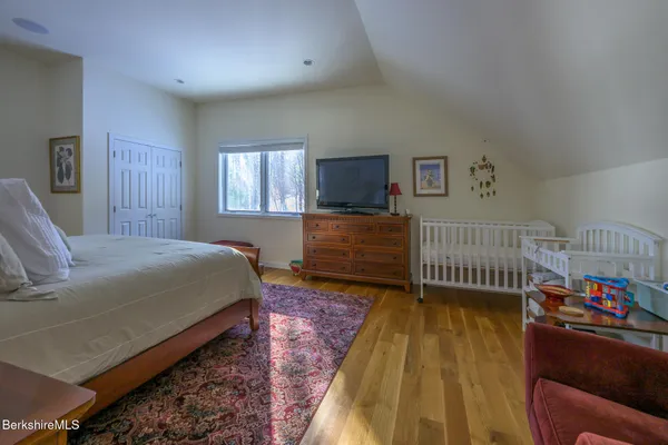 $3,325,000 | 83 Maple Hill Road, West Stockbridge, MA 01266
