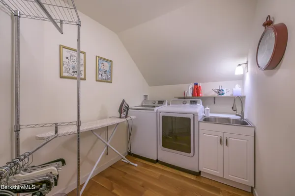 $3,325,000 | 83 Maple Hill Road, West Stockbridge, MA 01266