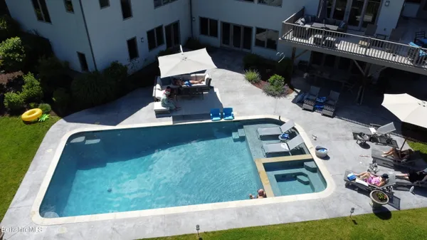 $3,325,000 | 83 Maple Hill Road, West Stockbridge, MA 01266