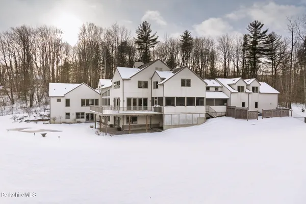 $3,325,000 | 83 Maple Hill Road, West Stockbridge, MA 01266
