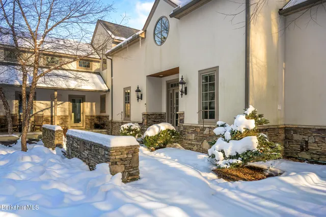 $3,325,000 | 83 Maple Hill Road, West Stockbridge, MA 01266