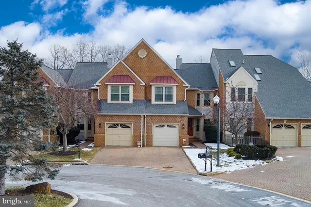 $675,000 | 127 Springton Mews Circle, Media, PA 19063
