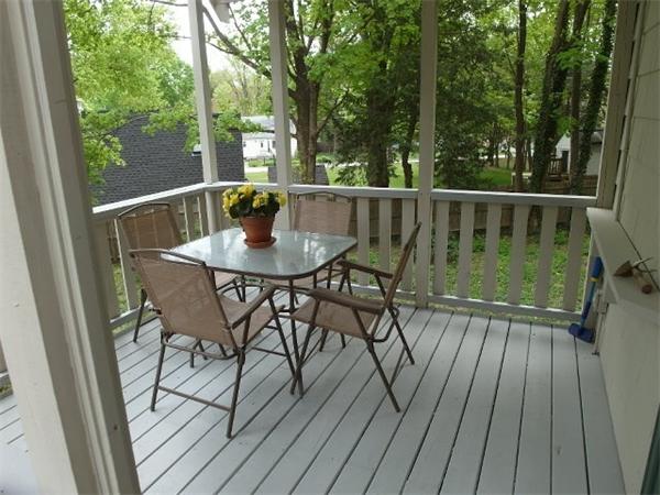 46 Allen Street Walpole, MA 02081 - Photo 3 of 17 Gallery Image 3