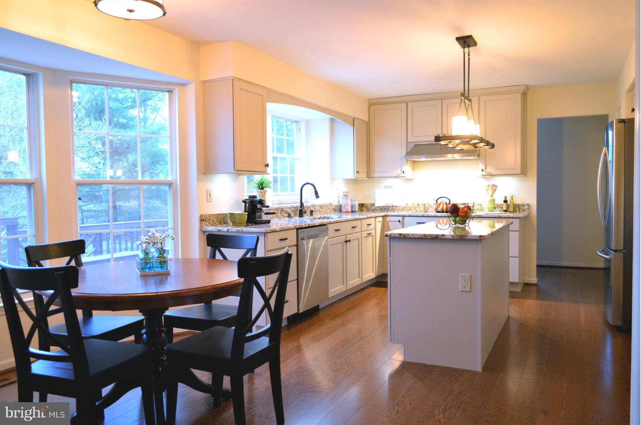 6404 Stream Valley Way Gaithersburg, MD 20882 - Photo 8 of 30 Kitchen