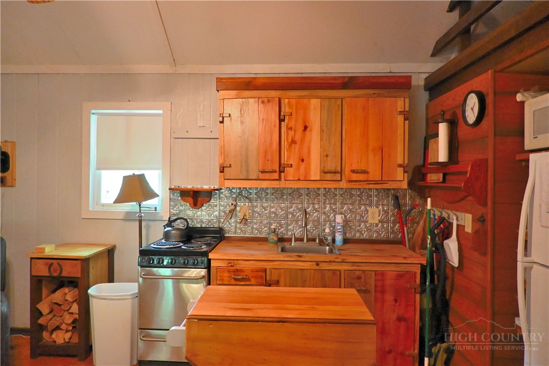 463 Fairview Church Road Lansing, NC 28643 - Photo 25 of 49