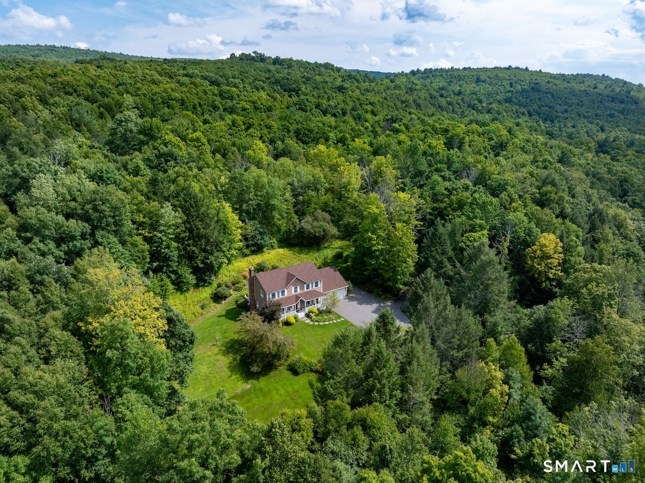 82 Valley Road Cornwall, CT 06796 - Photo 2 of 28 Gallery Image 2