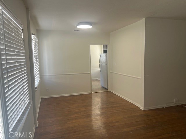 17652 Delano Street Encino, CA 91316 - Photo 5 of 16