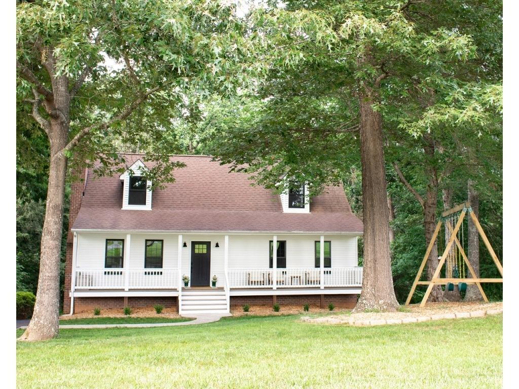 708 Kings Road Lynchburg, VA 24503 - Photo 1 of 37 Gallery Image 1