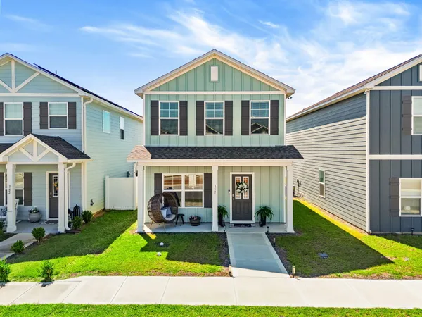 $295,000 | 352 Arrowwood Boulevard, Freeport, FL 32439