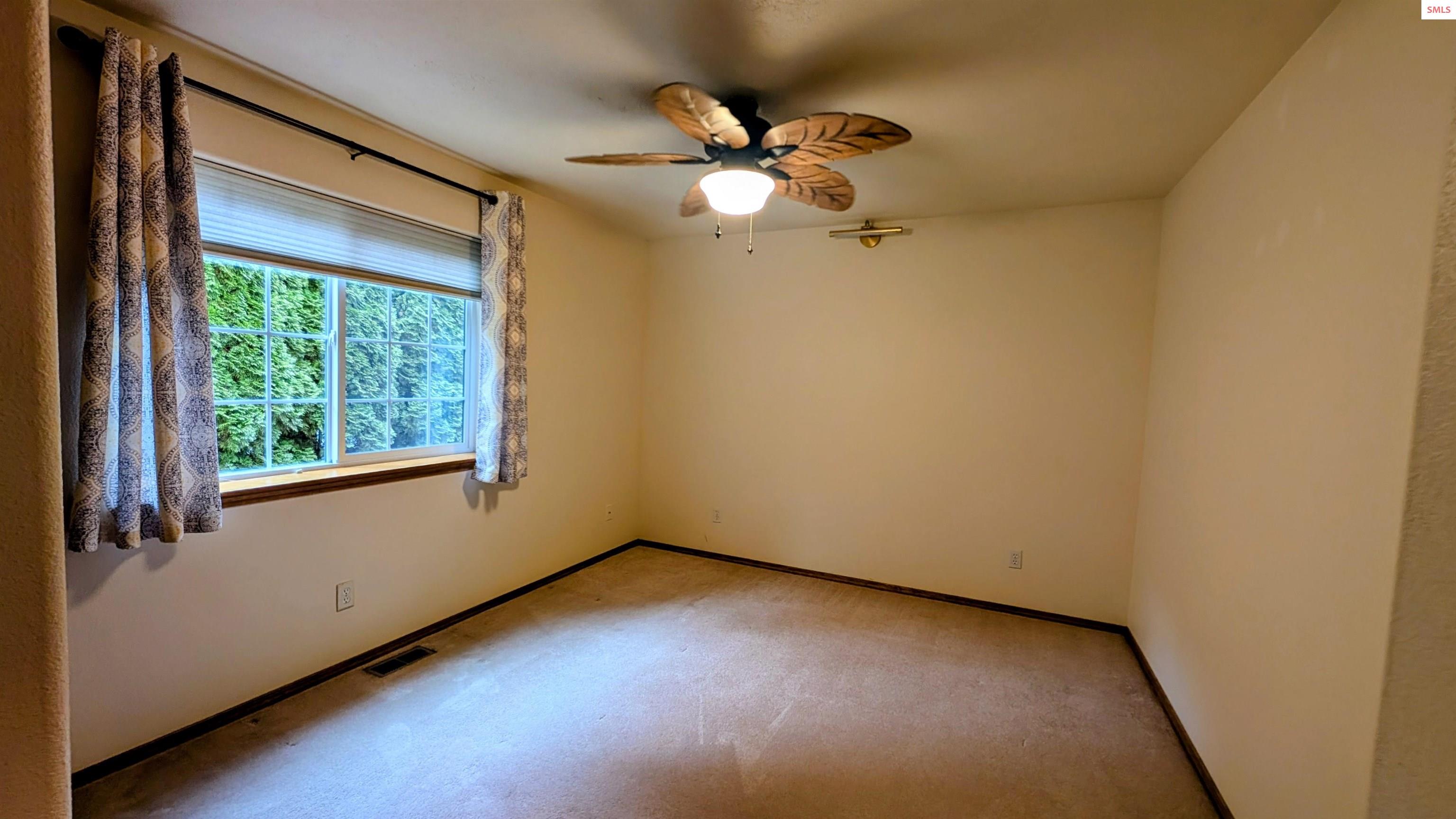 21972 North Molly Lane Rathdrum, ID 83858 - Photo 15 of 39 Includes a ceiling fan!