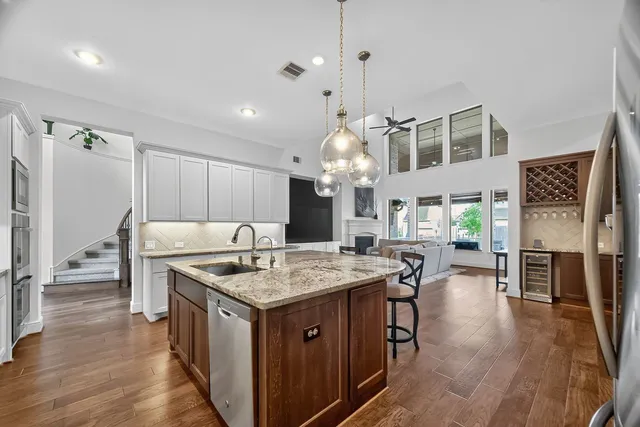 $750,000 | 2515 Legacy Point, Missouri City, TX 77459