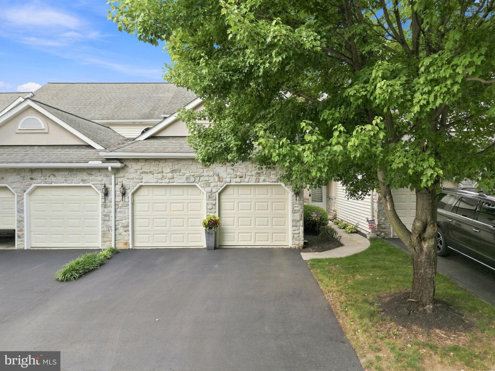 1845 Serene Way Lancaster, PA 17602 - Photo 2 of 50 Gallery Image 2