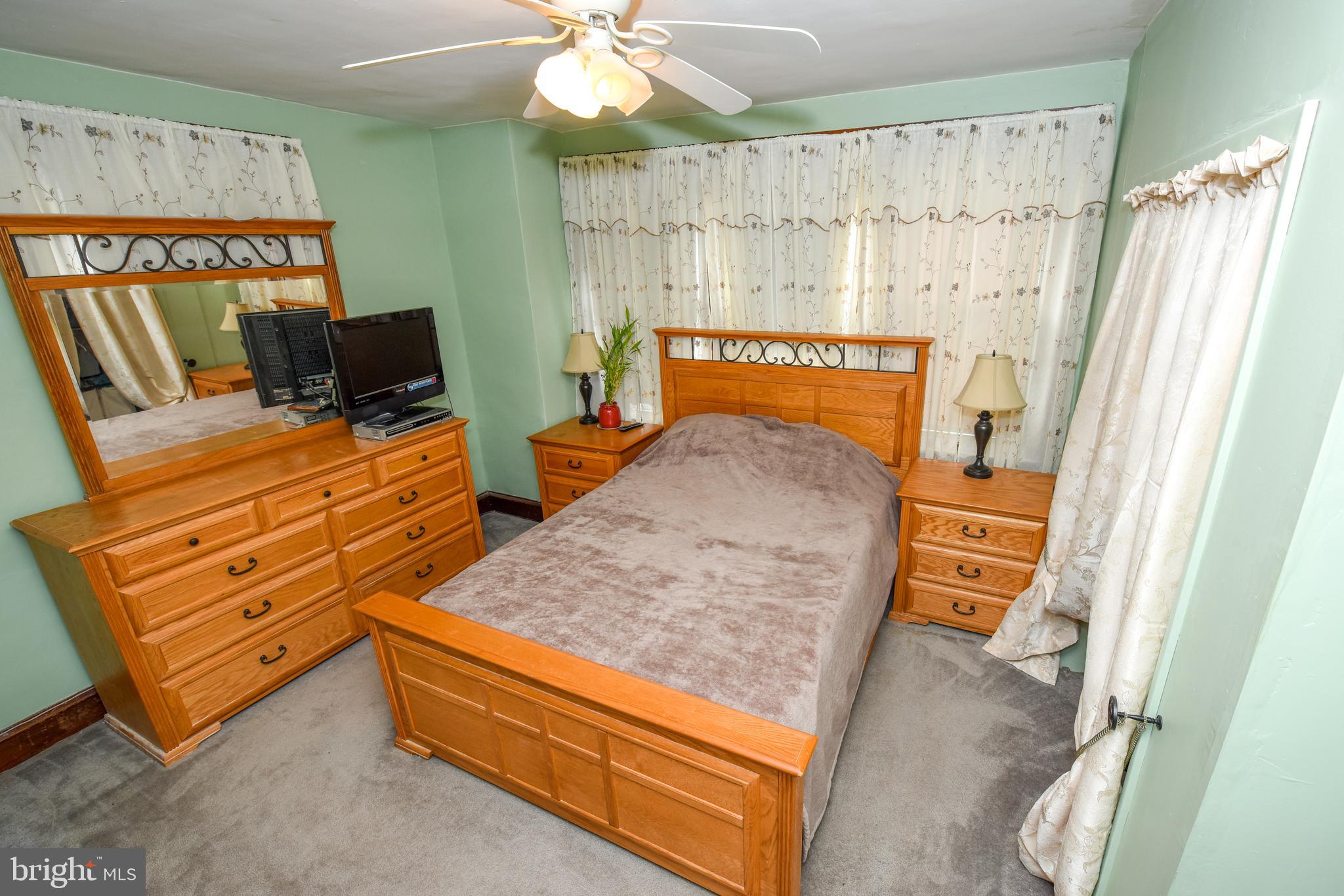 7340 Dungan Road Philadelphia, PA 19111 - Photo 22 of 38 Master Bedroom
