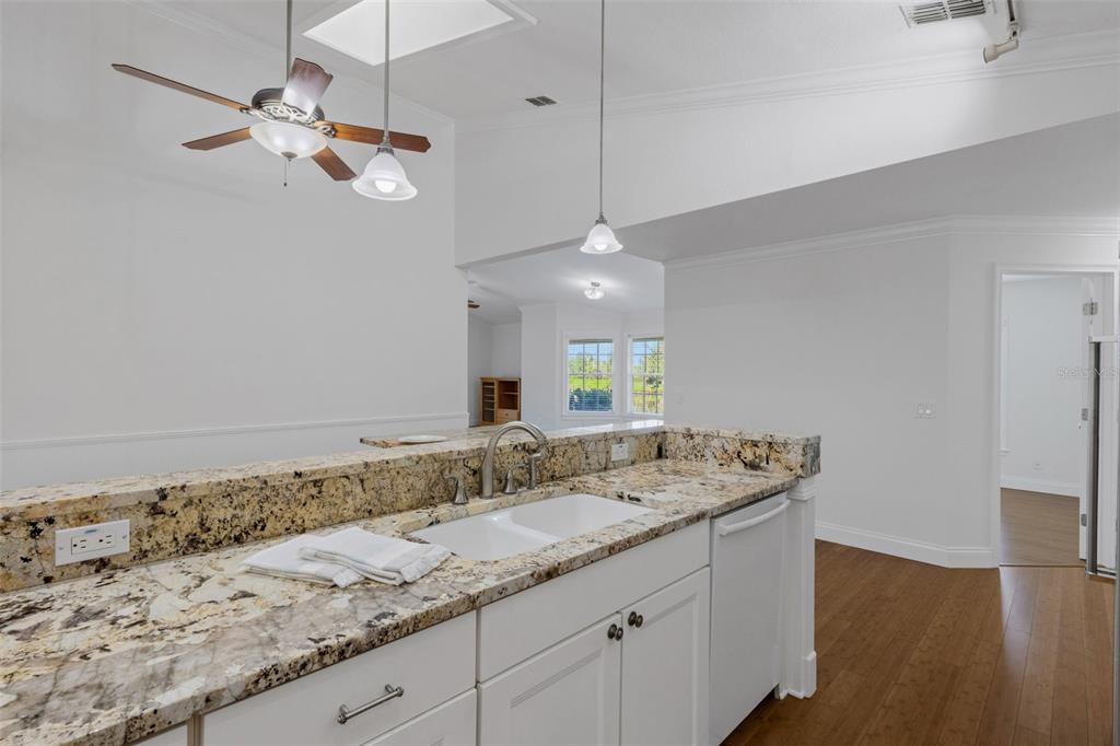 1154 Waterfall Lane Lakeland, FL 33803 - Photo 15 of 45 Gallery Image 15