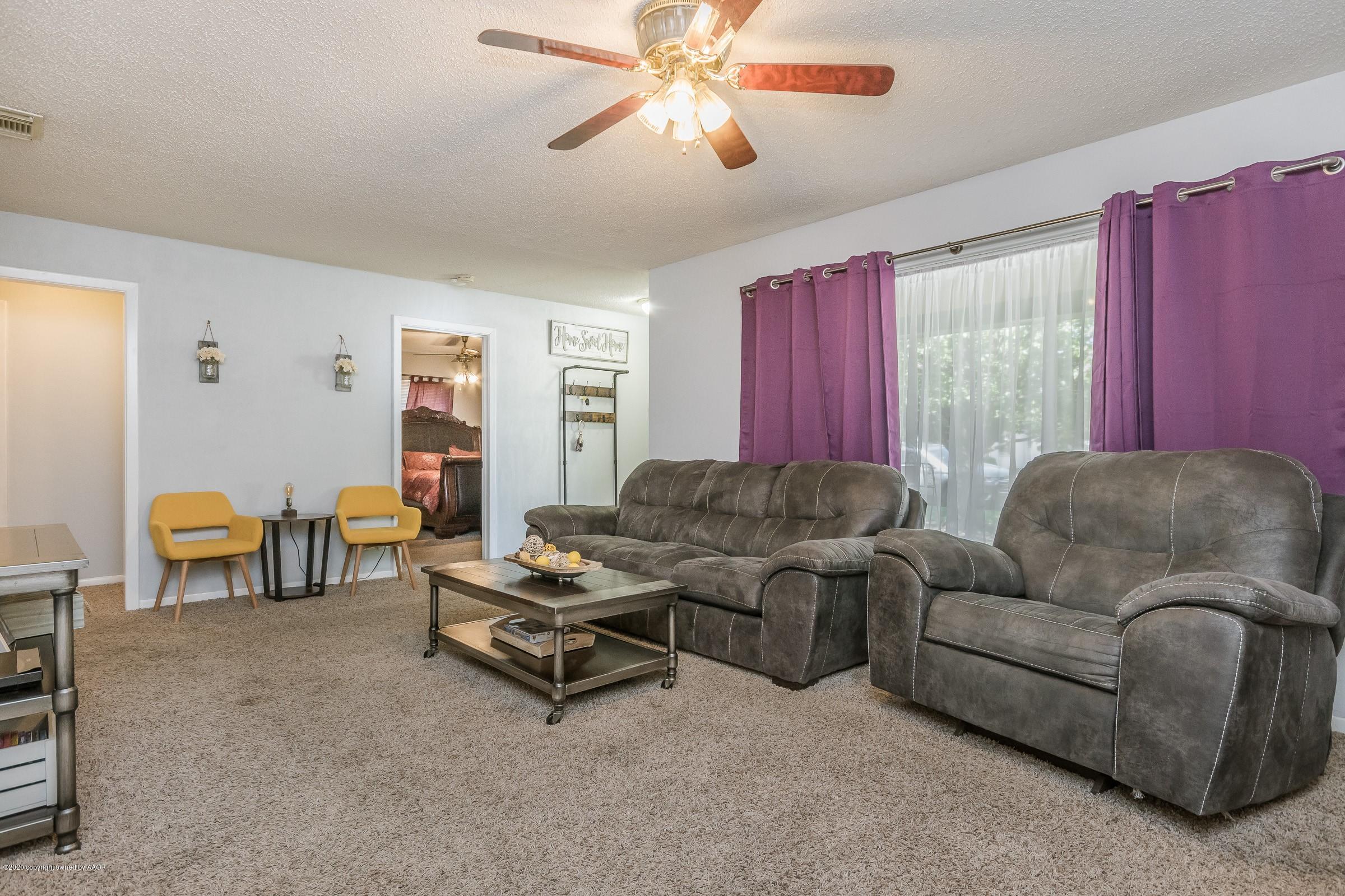 3509 South Rusk Street Amarillo, TX 79109 - Photo 4 of 20 004_Living Room-2