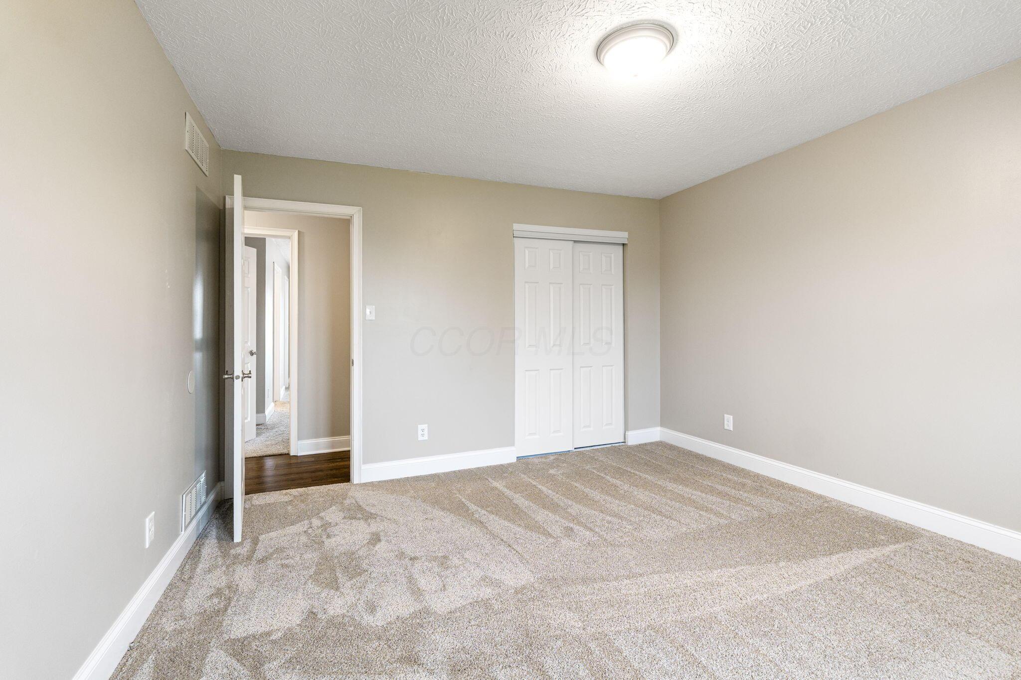 14103 Lockbourne Eastern Road Ashville, OH 43103 - Photo 39 of 73 14103 Lockbourne Eastern Rd (Interior)-3