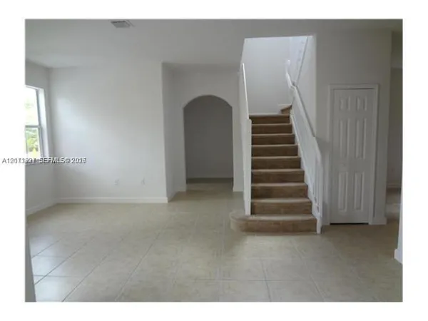 $3,000 | 10012 Northwest 7th Street, Unit 216, Miami, FL 33172