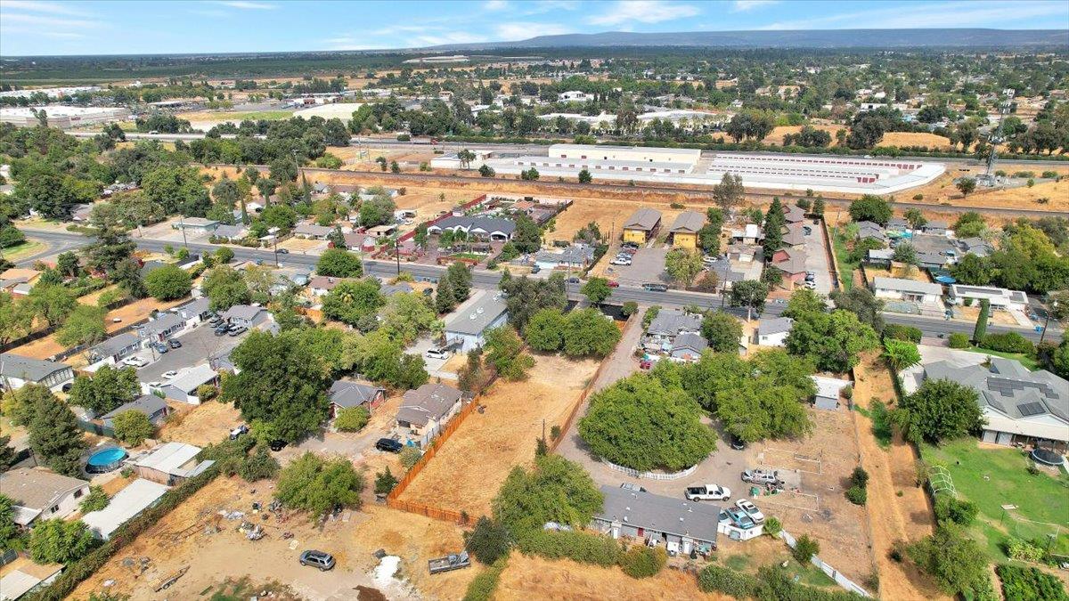 5620 Arboga Road Olivehurst, CA 95961 - Photo 38 of 42 an aerial view of residential building with parking space
