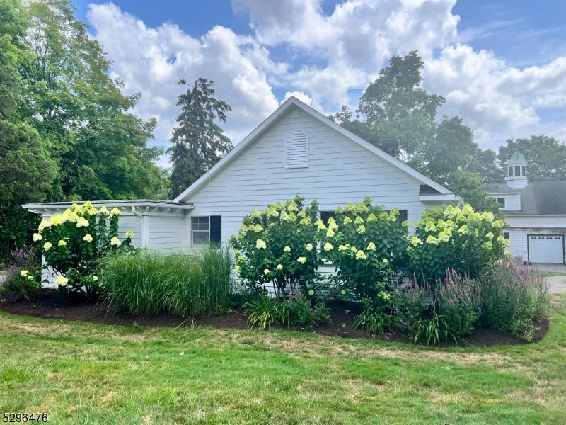 1531 Larger Cross Road, Unit 6 Bedminster, NJ 07931 - Photo 14 of 15