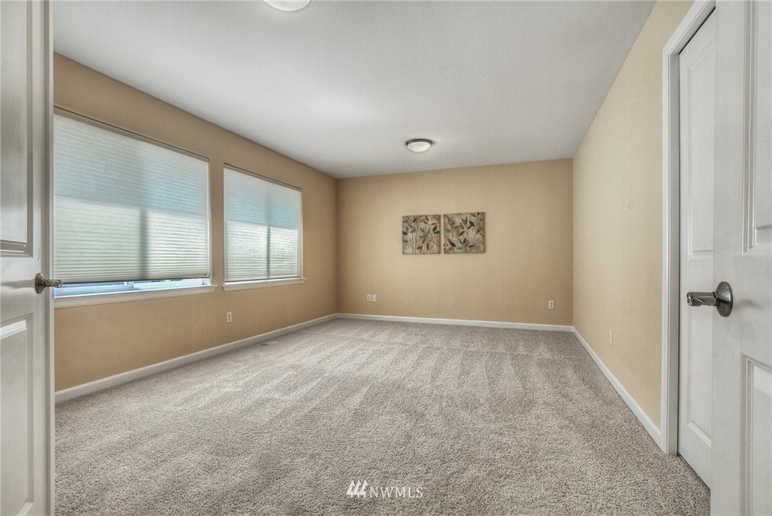 5357 Northeast 4th Court Renton, WA 98059 - Photo 18 of 25