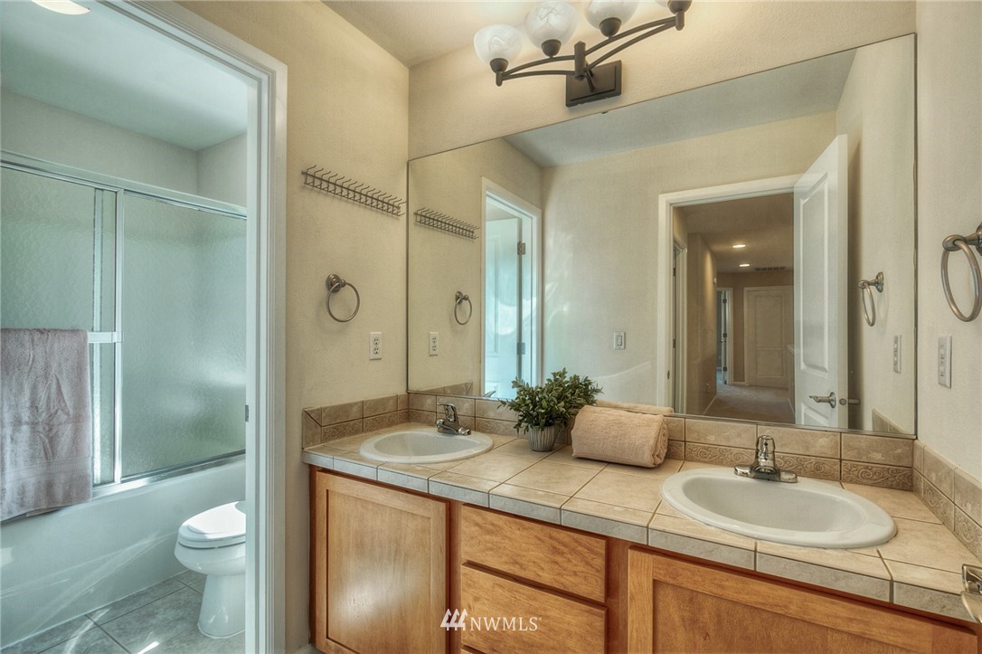 5357 Northeast 4th Court Renton, WA 98059 - Photo 21 of 25
