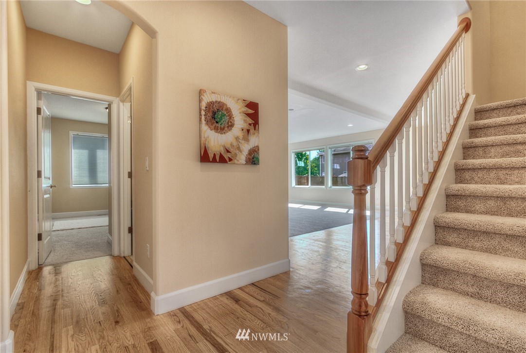 5357 Northeast 4th Court Renton, WA 98059 - Photo 5 of 25