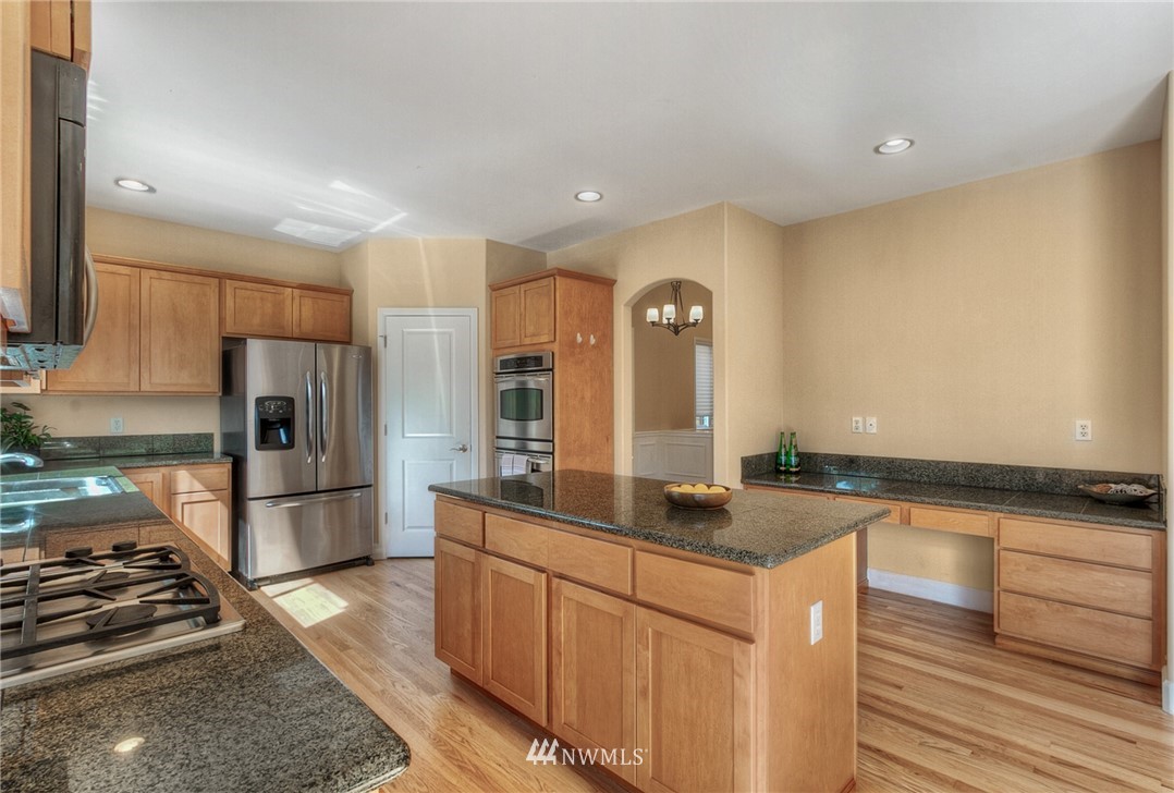5357 Northeast 4th Court Renton, WA 98059 - Photo 10 of 25