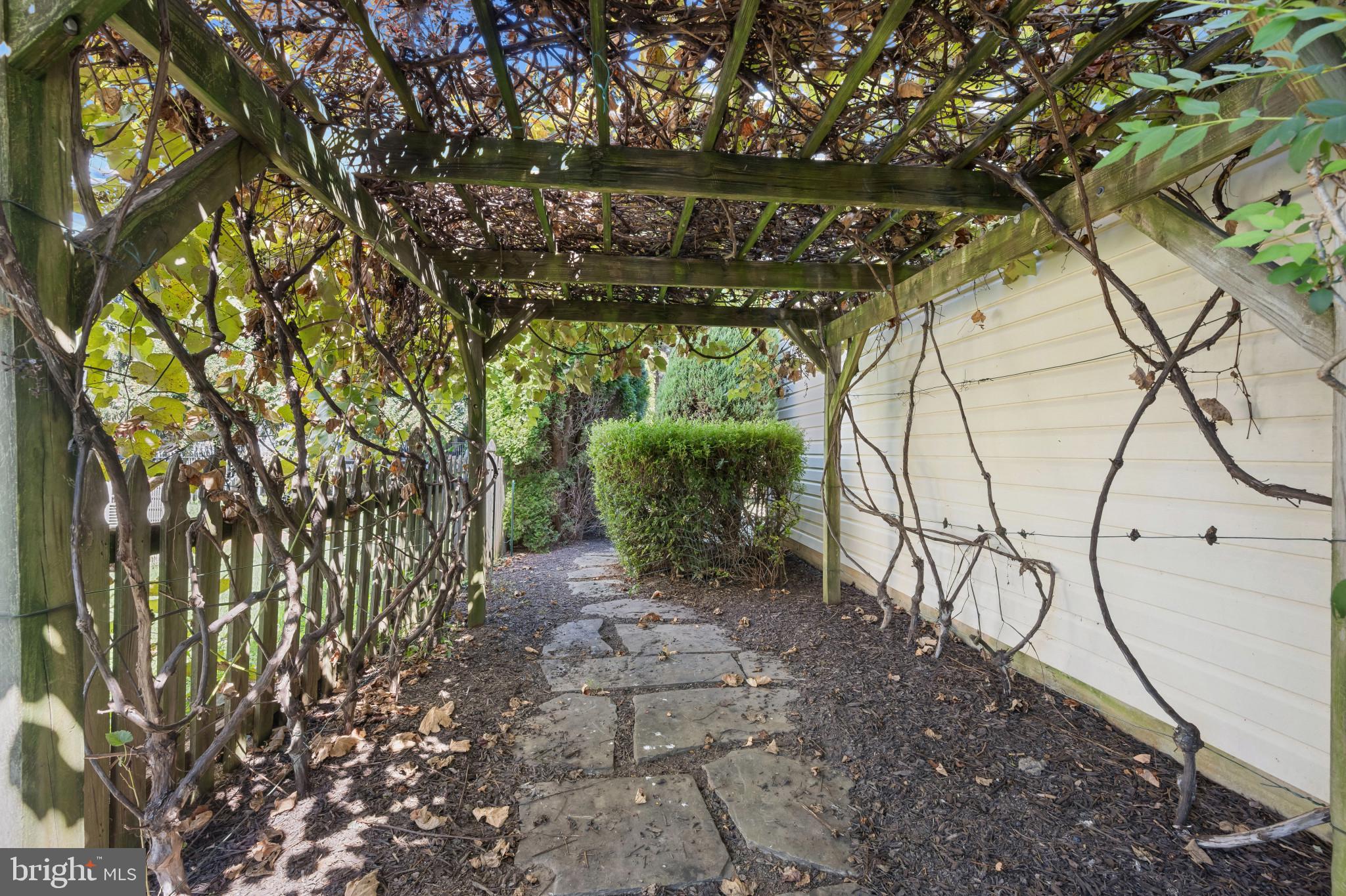 2603 Spartan Road Olney, MD 20832 - Photo 50 of 62 a backyard of a house with lots of green space