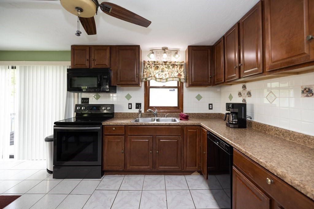 59 Fourth Street, Unit 59 Worcester, MA 01602 - Photo 5 of 34 Gallery Image 5