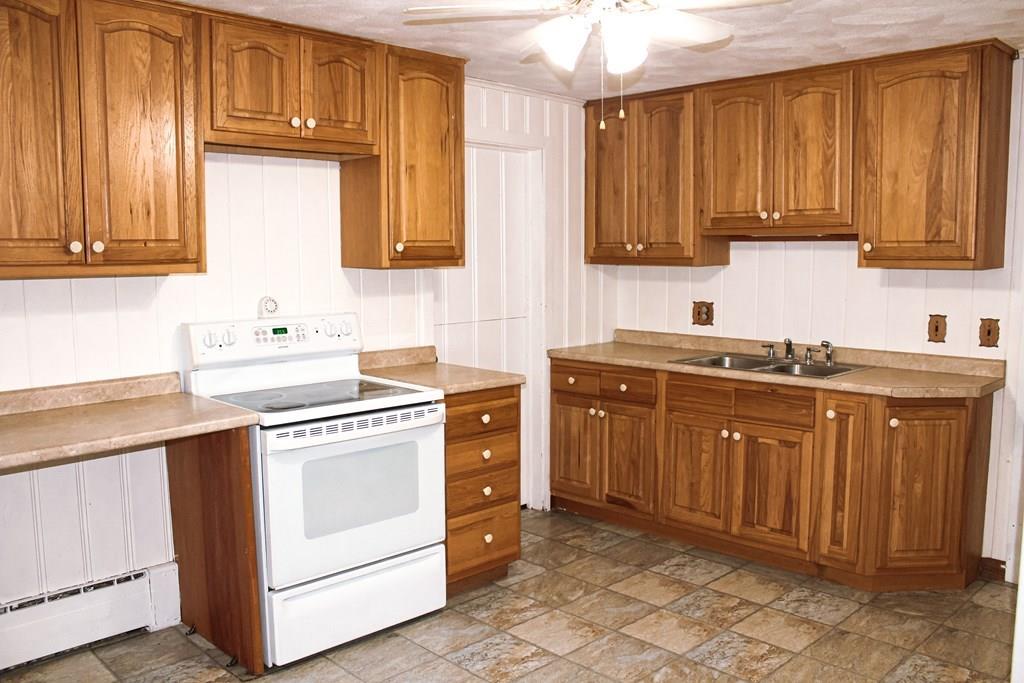 163 Bridle Path Road Springfield, MA 01118 - Photo 6 of 28