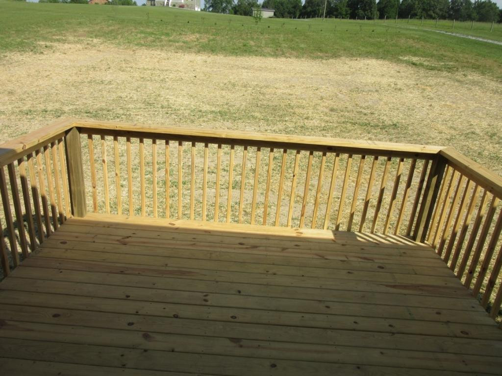 611 Jay Fanning Road Afton, TN 37616 - Photo 16 of 22 rear deck