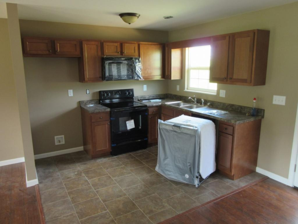 611 Jay Fanning Road Afton, TN 37616 - Photo 5 of 22 kitchen